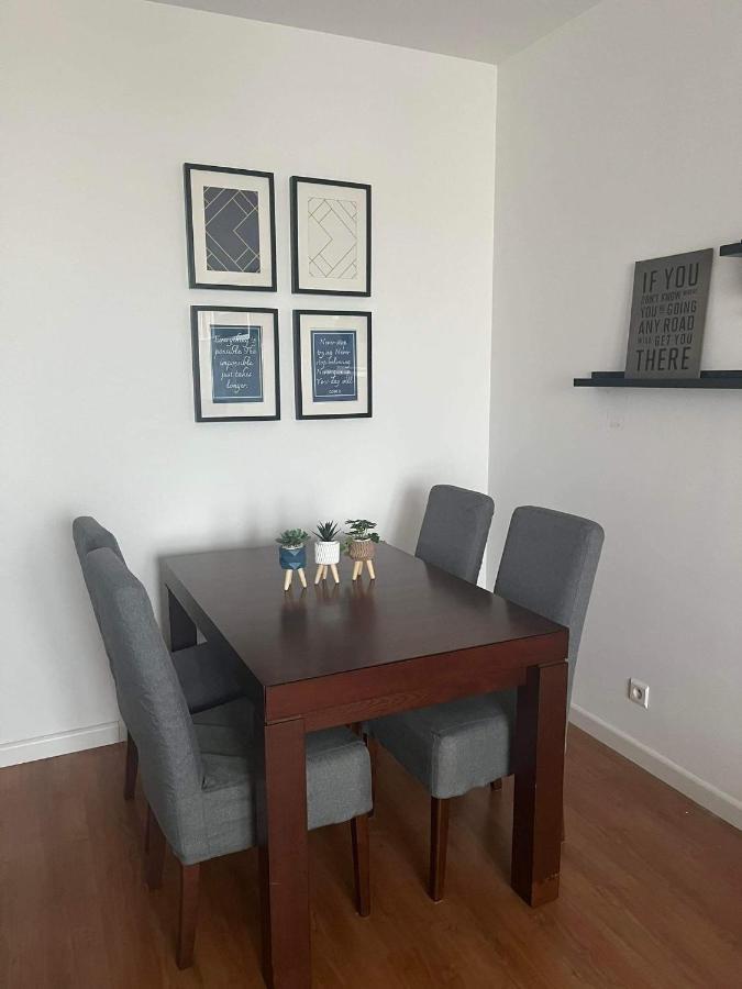 Apartment Klimatyzacja - Przy Centrum Onkologii Klinice Novum Dla Pary Badz 4 Osob Warsaw