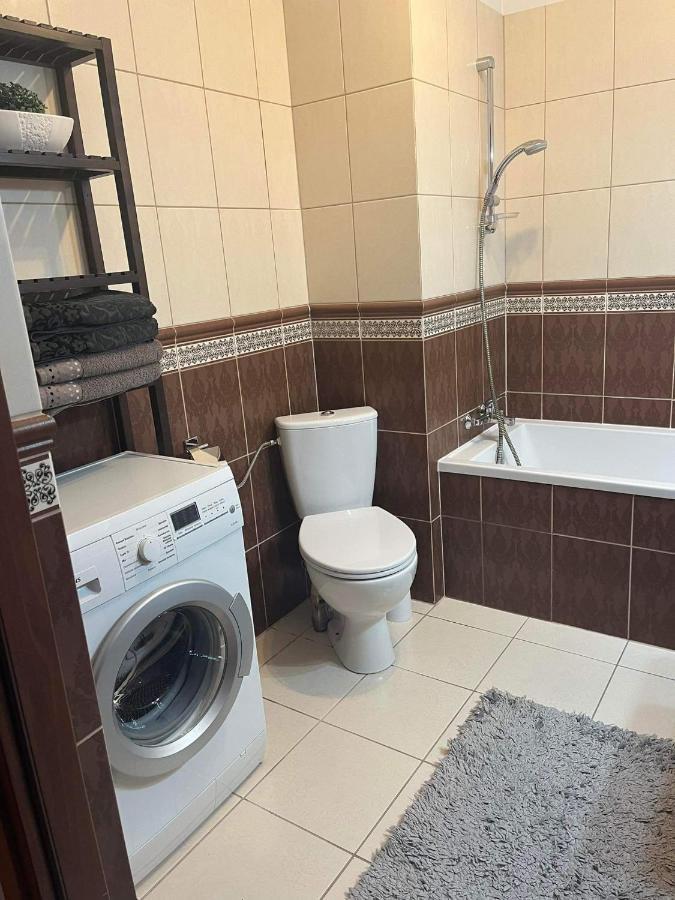 Apartment Klimatyzacja - Przy Centrum Onkologii Klinice Novum Dla Pary Badz 4 Osob Warsaw